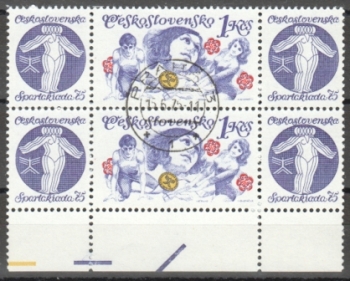 2141 (2x) + K L (2x) + K P (2x) pár - svisle ● - 1975